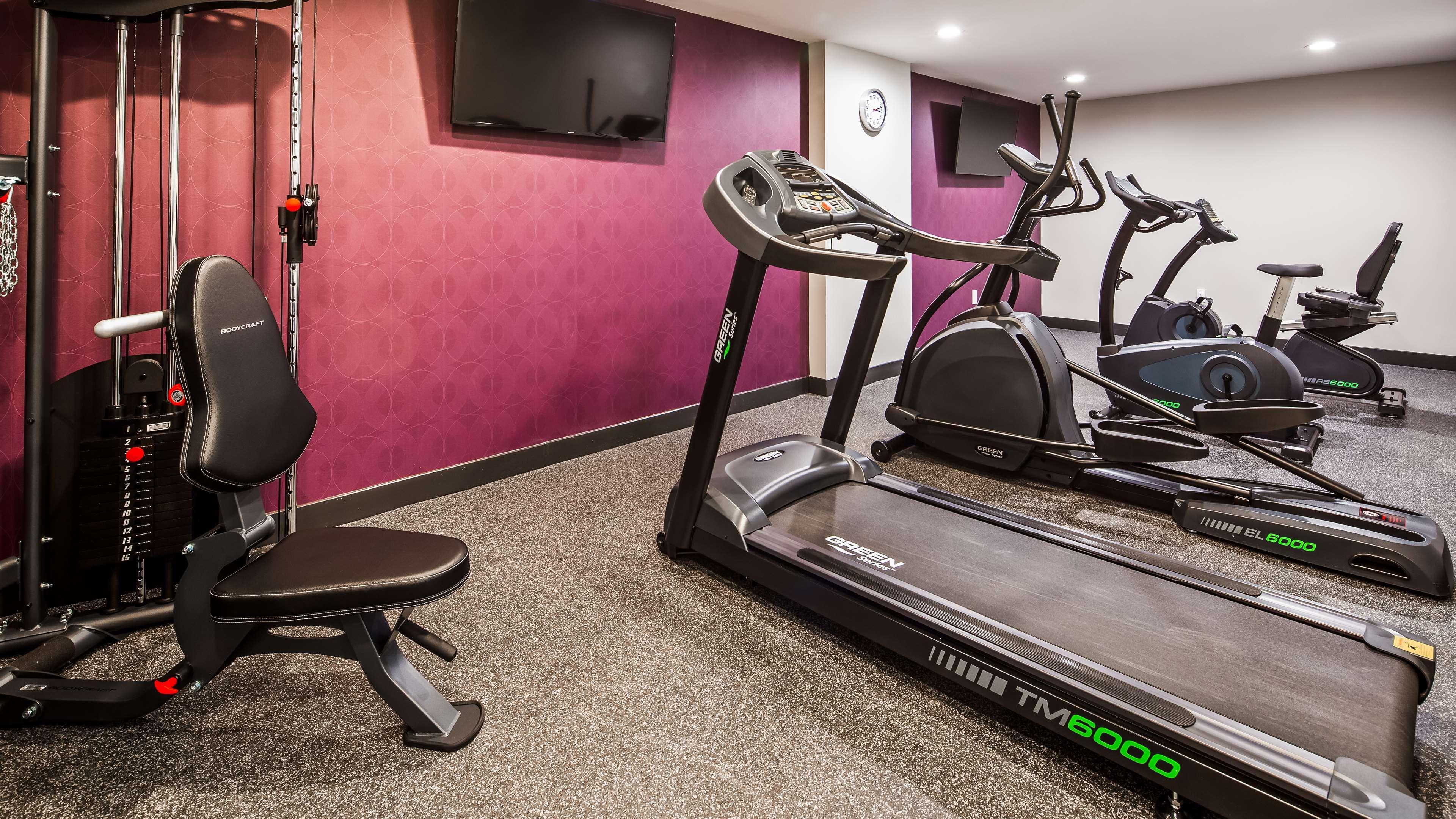 Best Western Plus Stadium Inn New York Extérieur photo