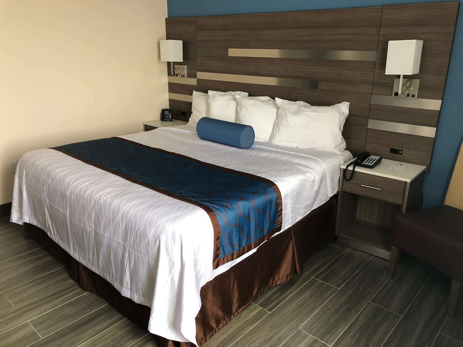 Best Western Plus Stadium Inn New York Extérieur photo